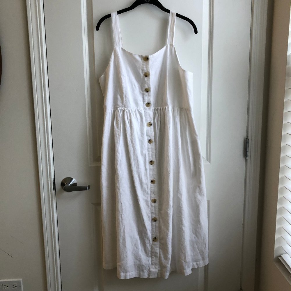 NWOT Button Up Tea Dress